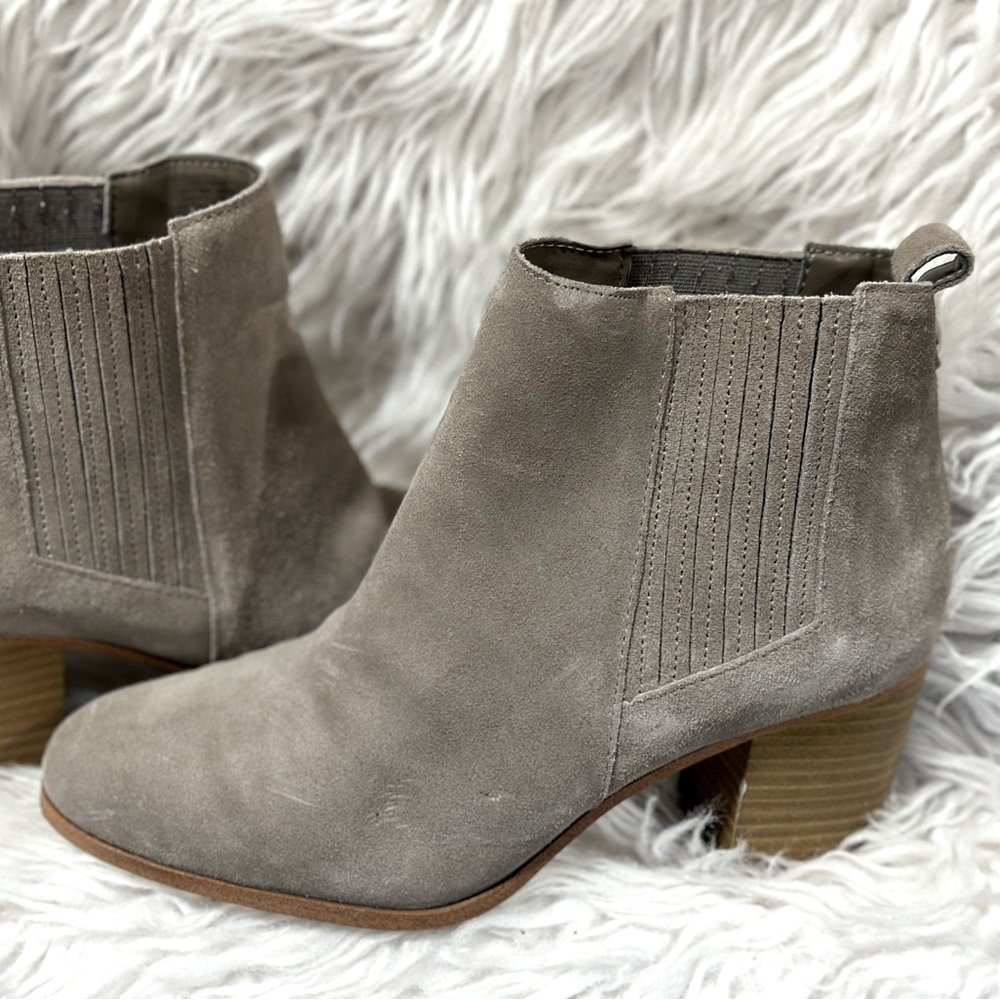 INC Grey Leather Chelsea Booties, Women’s 7